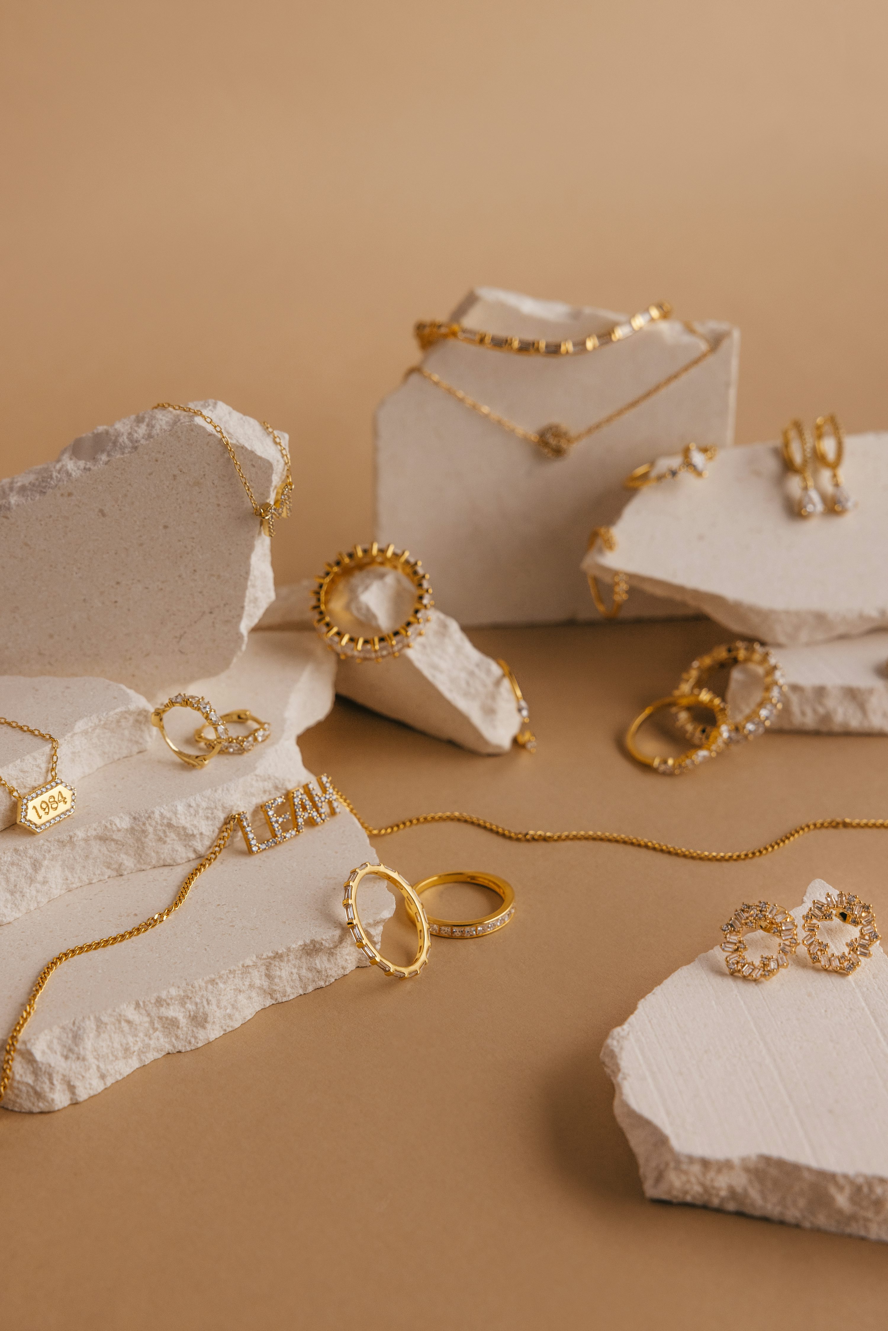 Christmas Gifts for Her That Feel Personal, Not Predicted
